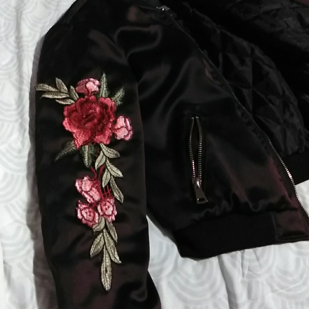 Jacket - Picture 4 of 6